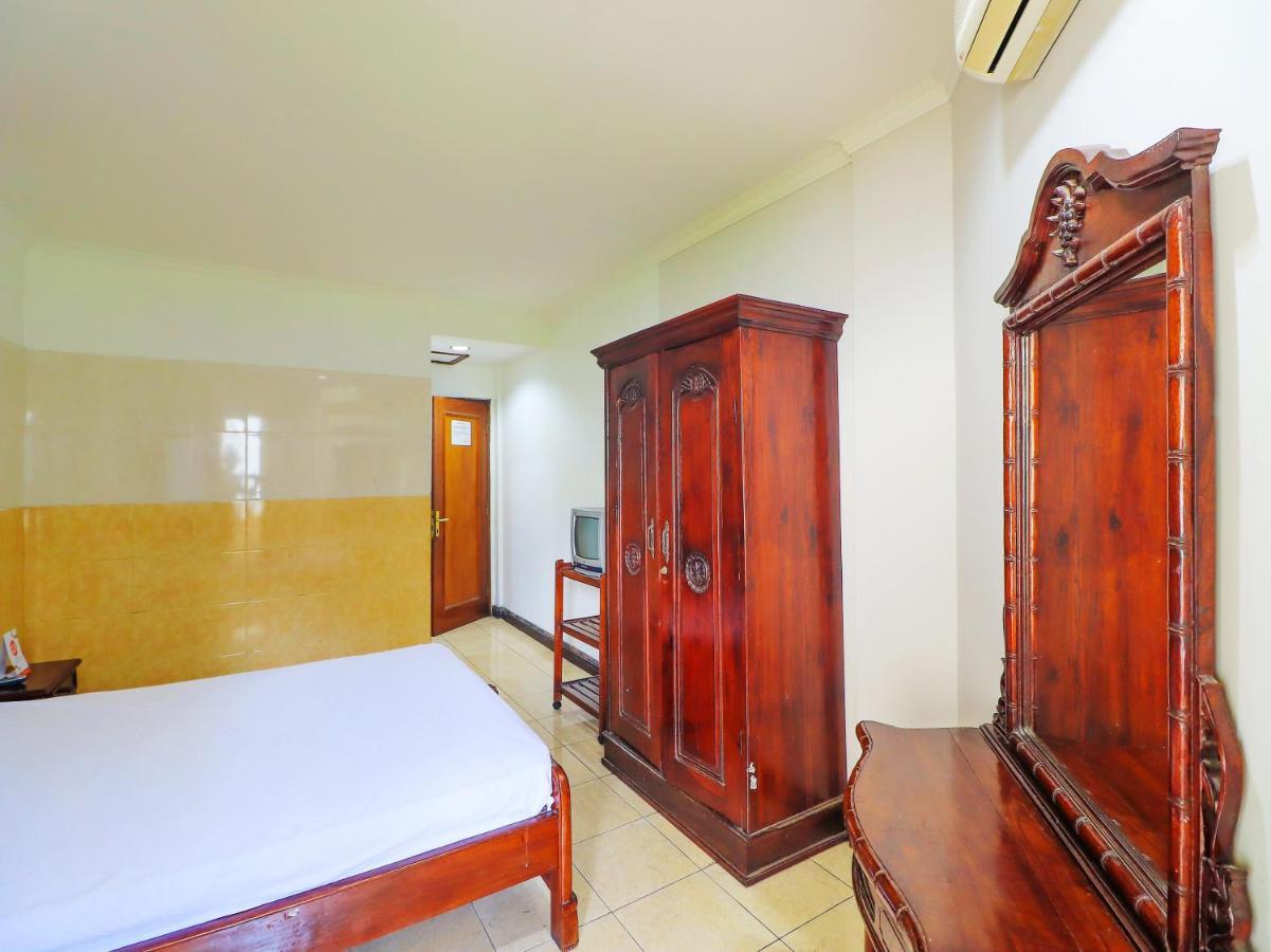 Oyo 91608 Hotel Gatsu Indah Denpasar Exteriör bild